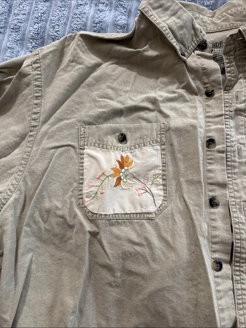 WindRiver Upcycled Casual Beige Button-Down Shirt with Patchwork Pockets - Picture 3 of 11